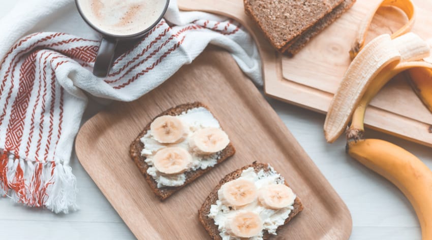 what-to-eat-when-breastfeeding-body_850-1.jpg a nutritious and balanced breakfast